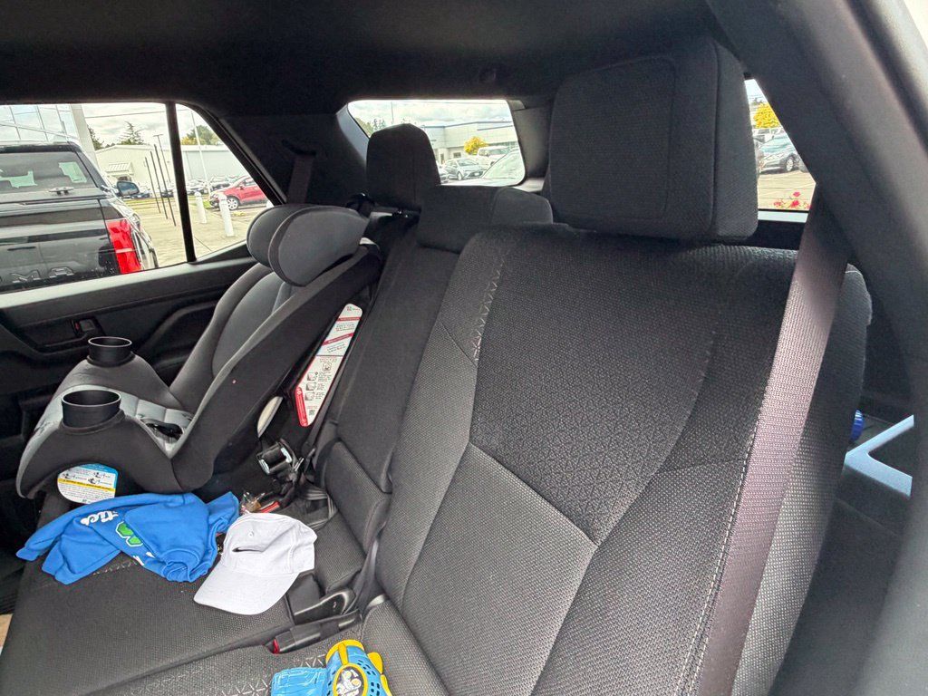 Used 2026 Toyota 4Runner SR5 RWD image 10