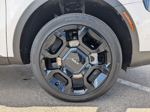 Used 2024 Kia Sorento SX image 10