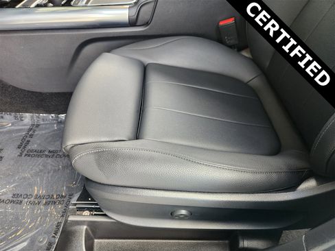 Certified 2025 Mercedes-Benz GLA 250 image 25