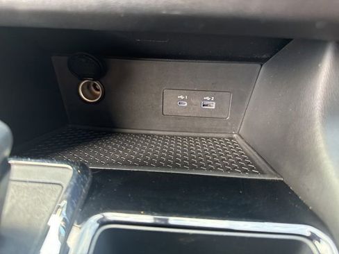 Used 2023 Nissan Pathfinder Rock Creek AWD/4WD image 32