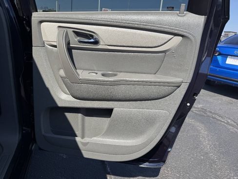 Used 2017 Chevrolet Traverse LS FWD image 21