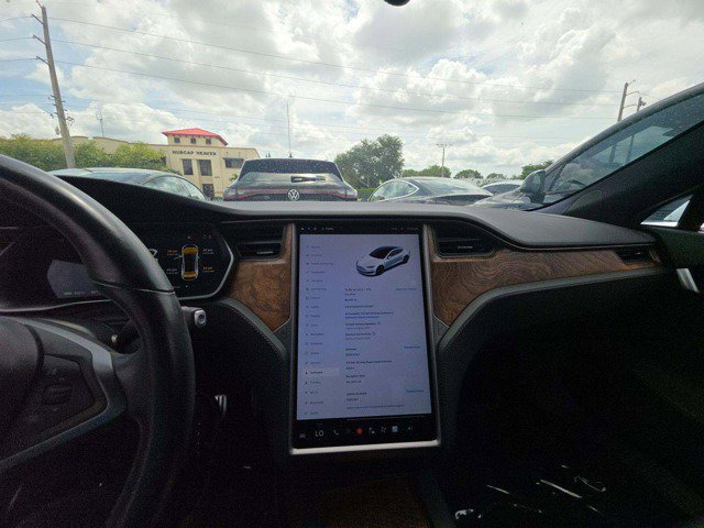 Used 2020 Tesla Model S Long Range Plus AWD/4WD image 7