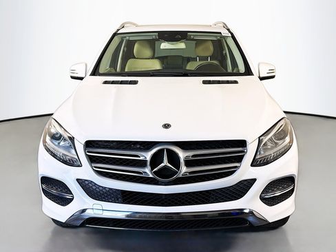 Used 2018 Mercedes-Benz GLE 350 w/ Premium 1 Package image 2