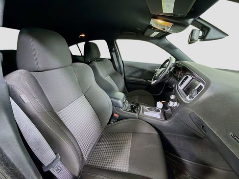 Used 2022 Dodge Charger R/T w/ Blacktop Package image 22