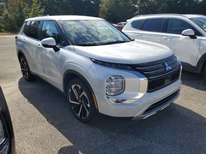 Used 2024 Mitsubishi Outlander SE Black Edition