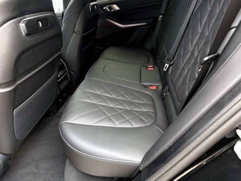 Used 2026 BMW X5 sDrive40i w/ Climate Comfort Package RWD image 14