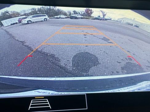 Used 2021 Chevrolet TrailBlazer LT w/ Convenience Package image 16