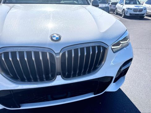 Used 2022 BMW X5 M50i AWD/4WD image 32