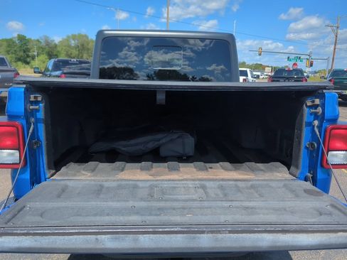 Used 2021 Jeep Gladiator Sport AWD/4WD image 12
