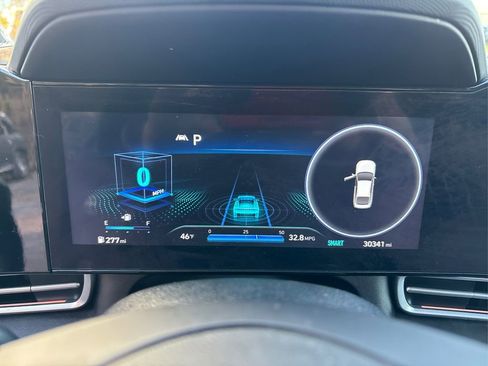 Certified 2023 Hyundai Elantra Limited image 22