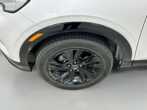 Used 2024 Buick Encore GX Sport Touring w/ Advanced Technology Package AWD/4WD image 28