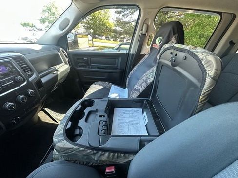 Used 2017 RAM 2500 Tradesman w/ Chrome Appearance Group AWD/4WD image 27