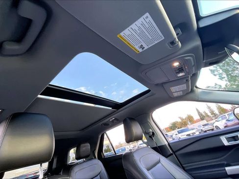 Used 2023 Ford Explorer XLT w/ Equipment Group 202A image 23