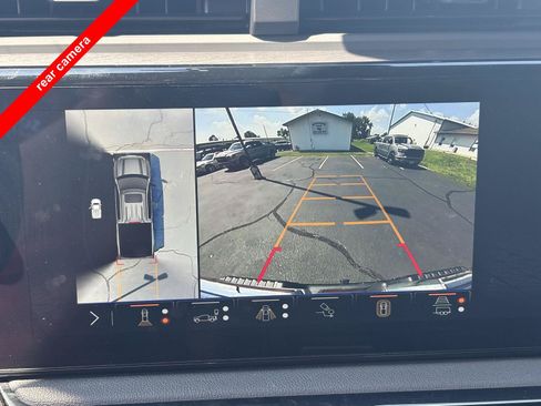 Used 2025 GMC Sierra 1500 AT4 AWD/4WD image 4