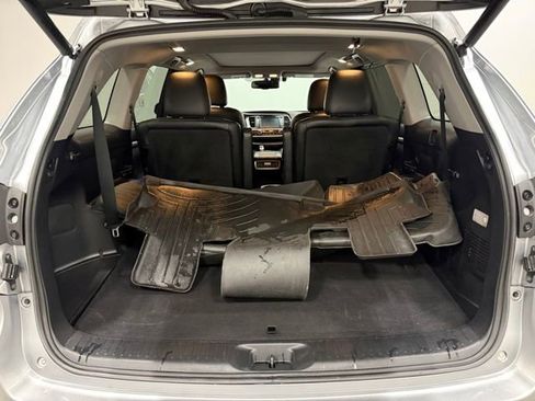 Used 2016 Toyota Highlander Limited Platinum FWD image 41