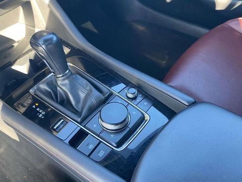 Used 2024 MAZDA MAZDA3 s image 23