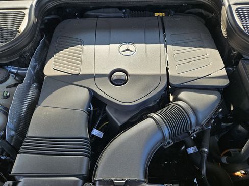 Certified 2025 Mercedes-Benz GLE 350 4MATIC image 32