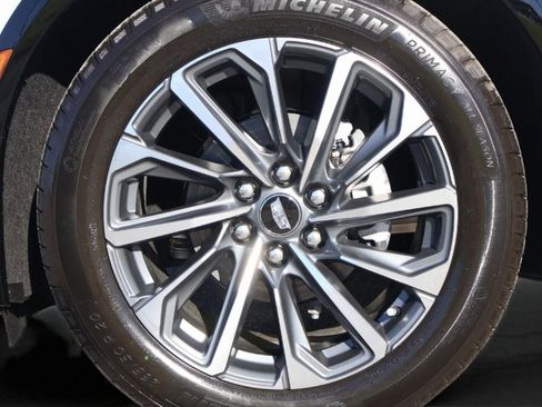 New 2026 Cadillac Lyriq Sport image 9