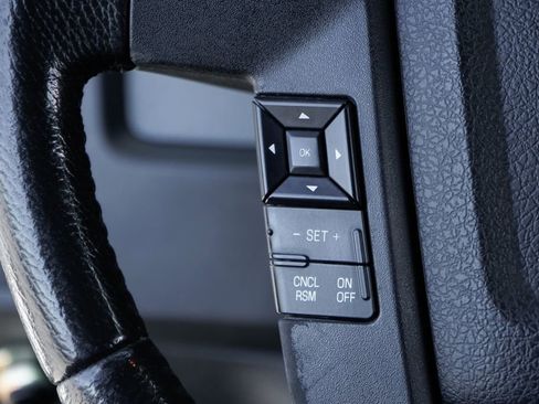 Used 2014 Ford F150 XLT w/ Equipment Group 302A Luxury image 25