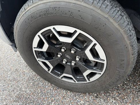 Used 2023 Ford F150 Lightning XLT AWD/4WD image 10