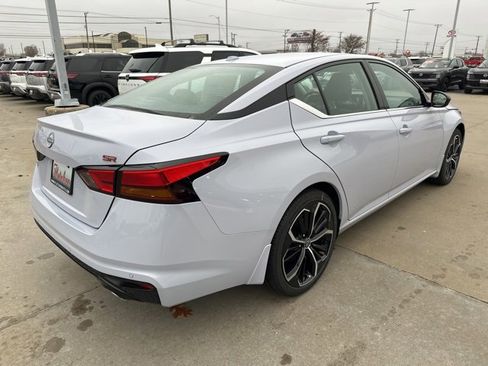 New 2025 Nissan Altima 2.5 SR w/ SR Premium Package image 5