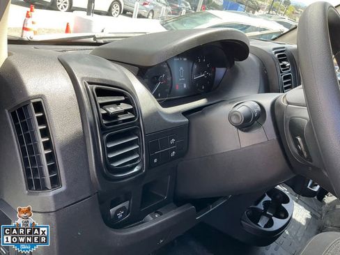 Used 2025 RAM ProMaster 2500 w/ Convenience Group FWD image 18