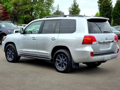 Used 2013 Toyota Land Cruiser AWD/4WD image 5