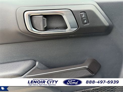 Used 2025 Ford Bronco Outer Banks image 18