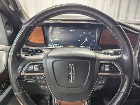 Used 2020 Lincoln Navigator Reserve w/ Equipment Group 208A Reserve image 24