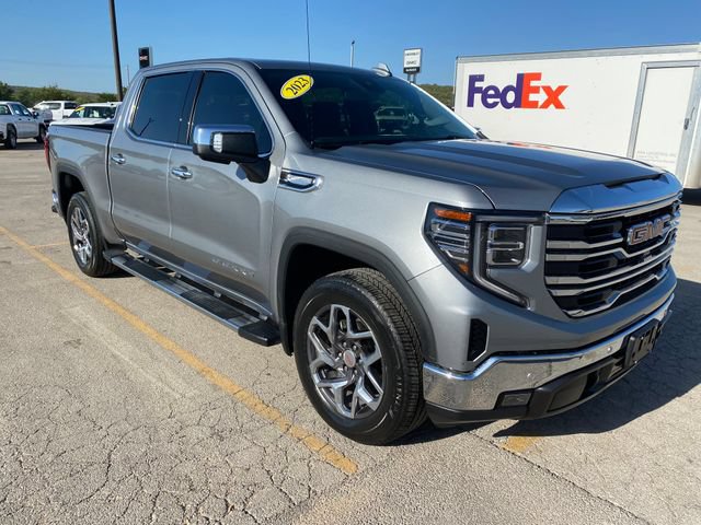 Used 2023 GMC Sierra 1500 SLT AWD/4WD image 8
