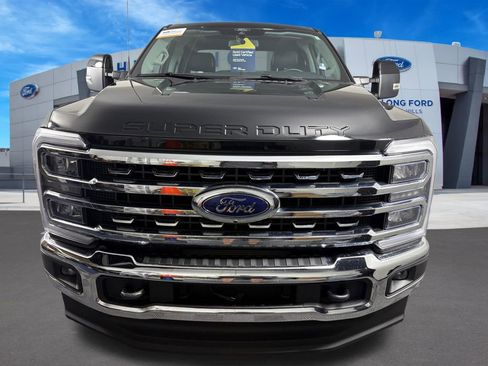 Certified 2025 Ford F350 Lariat AWD/4WD image 8
