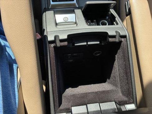 Used 2010 Land Rover Range Rover HSE AWD/4WD image 48