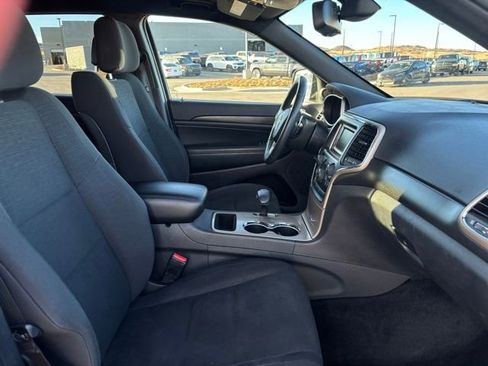 Used 2015 Jeep Grand Cherokee Laredo w/ Quick Order Package 23E image 24