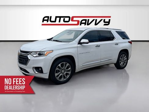 Used 2020 Chevrolet Traverse Premier FWD image 3
