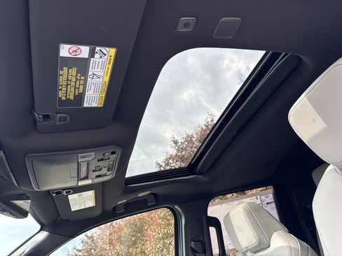 New 2026 Toyota Tacoma Limited AWD/4WD image 15