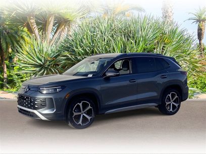 New 2026 Volkswagen Tiguan SE