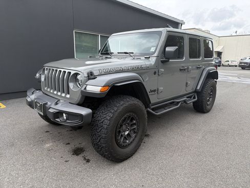 Used 2022 Jeep Wrangler Unlimited Sport AWD/4WD image 3