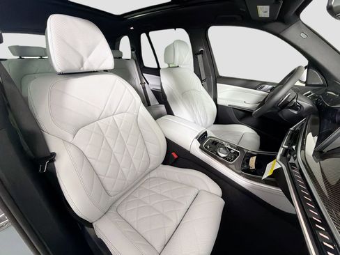 New 2026 BMW X5 M60i image 29