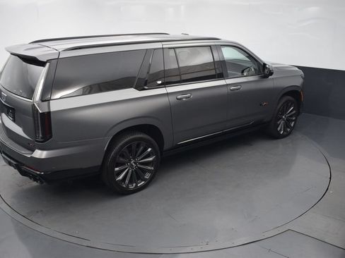 Certified 2026 Cadillac Escalade ESV V AWD/4WD image 47