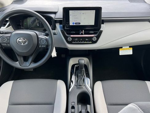 New 2026 Toyota Corolla LE FWD image 4
