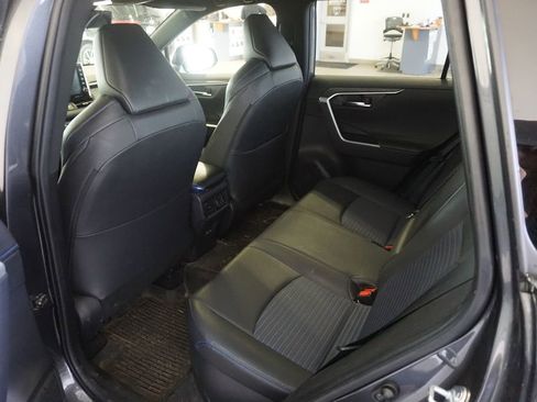 Used 2022 Toyota RAV4 XSE AWD/4WD image 19