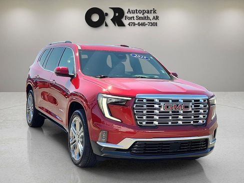 Used 2025 GMC Acadia Denali w/ LPO, Floor Liner Package image 1