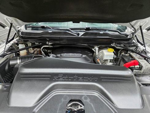 Used 2019 RAM 2500 Laramie AWD/4WD image 42