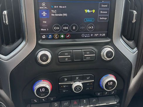 Used 2022 GMC Sierra 1500 SLT image 4