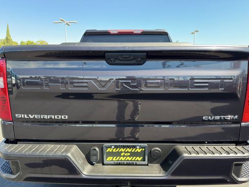 Used 2022 Chevrolet Silverado 1500 Custom image 44