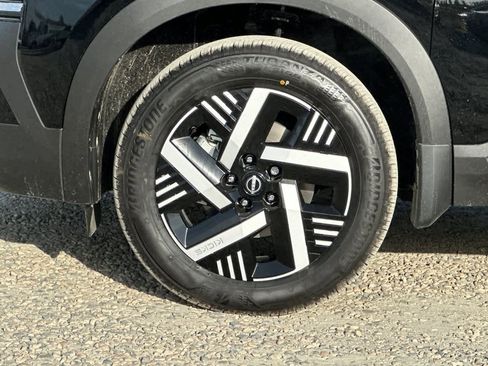 New 2026 Nissan Kicks SV image 29