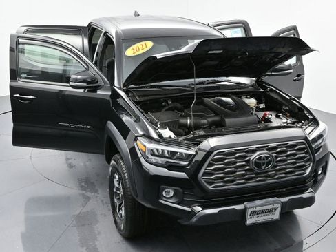 Used 2021 Toyota Tacoma TRD Off-Road image 41