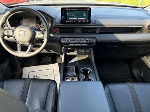 Used 2024 Honda Pilot Touring image 38