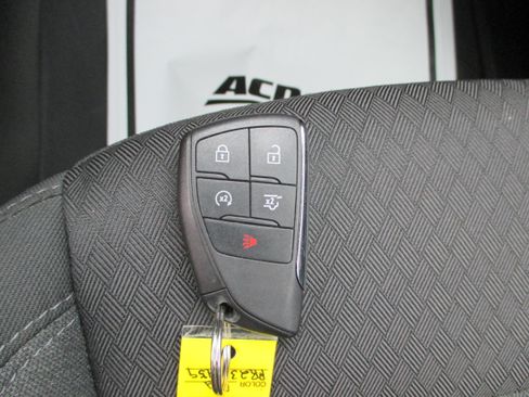 Used 2023 Chevrolet Suburban LS image 24