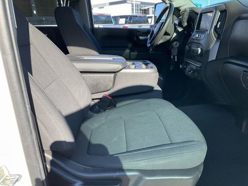 Used 2022 Chevrolet Silverado 2500 Custom image 16